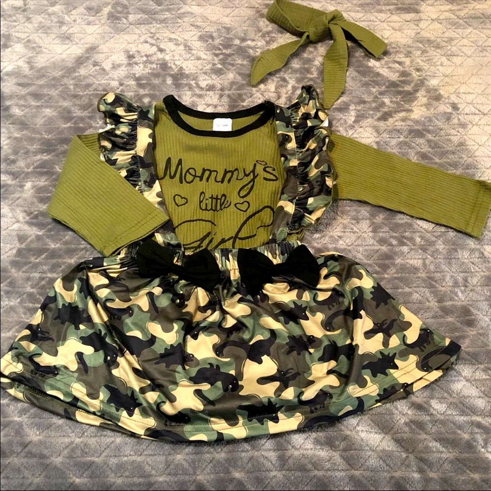Baby girl 3 piece outfit size 12-18 Months